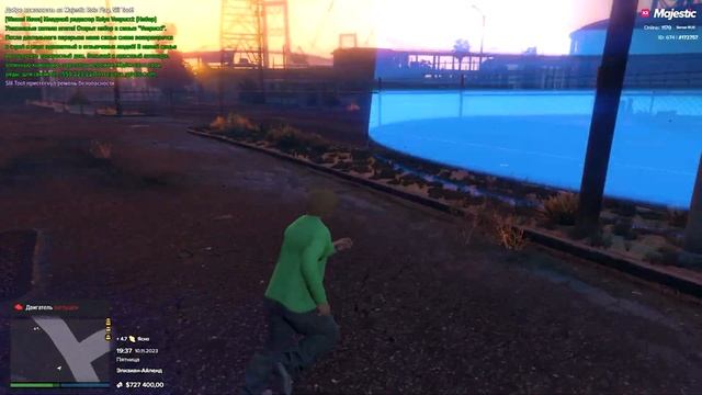 СЛИЛ ТУТ!!! НОВИЧОК ОТКРЫВАЕТ КЕЙСЫ в GTA 5 ONLINE | MAJESTIC RP смотреть онлайн