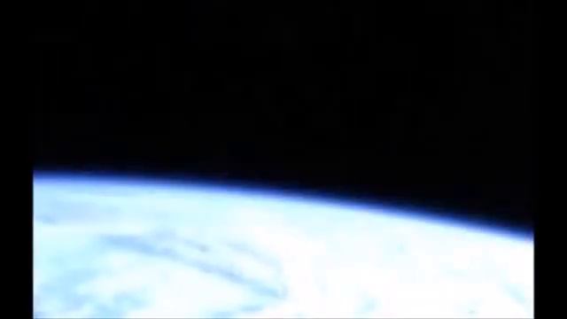 Веб камера МКС зафиксировала НЛО смотреть онлайн