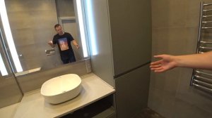 Мебель в ванную Обзор из Мдф и ламинированной фанеры. Опора из нержавеющей стали. Столешница акрил.