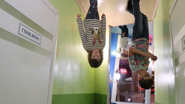 ГРАБИМ банк УХОДИМ от полиции в РЕАЛЬНОЙ ЖИЗНИ | Музей оптических иллюзий ВДНХ Видео для детей смотреть онлайн