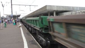 Электровоз ВЛ10-1871 с грузовым поездом