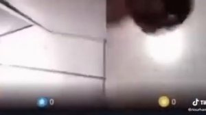 два шахида бьют друг друга тапками и кричат