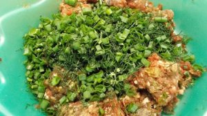 Котлеты из говяжьего фарша с кабачками на сковороде