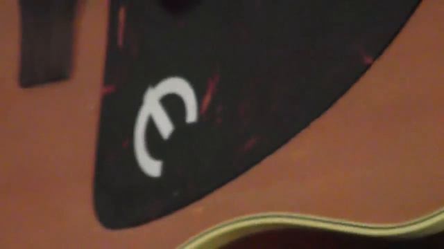 1961 Epiphone Texan смотреть онлайн