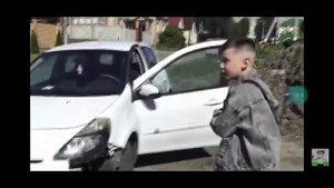 Школьник разбил машину ради владельца @Cegou