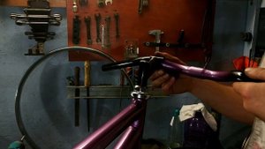 Собираем велосипед в подарок || Велик из хлама