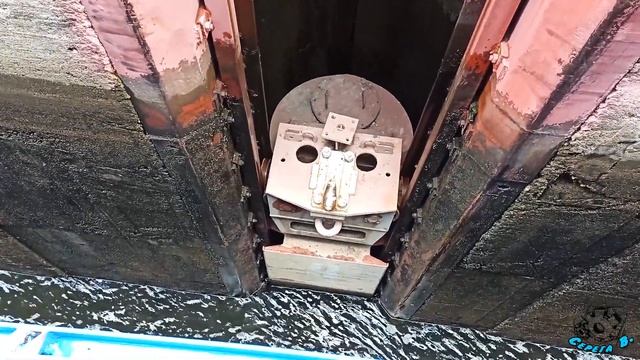 ШЛЮЗование теплохода. Весь процесс. Locking the ship. Whole process. 锁定飞船 全过程
