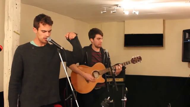 Theo James - Straight Up смотреть онлайн