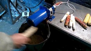 Кукурузолущилка, лущилка початков кукурузы, лузалка качанов