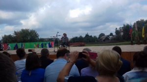 На фестивале в г.Ельск-Играй Гармонь-Станислав Соловьев(Брест).Гармонь-это душа народа!