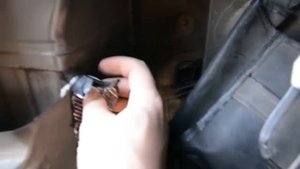 Mazda 3. Сверчок задней полки