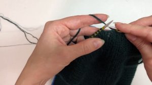 Шапка зимняя из пуха норки спицами. В такой точно не замёрзнешь! #идеядлявязания