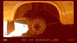 ШОК! ВАЗ 2106 РАЗВИВАЕТ СКОРОСТЬ ПОД 180 КМ/Ч В УСЛОВИЯХ ГАРАЖА.