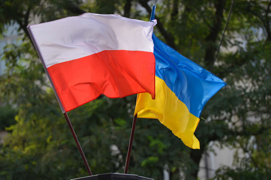 Последние новости сегодня | Украина обвинила Польшу в нарушении соглашения после решения о запрете н