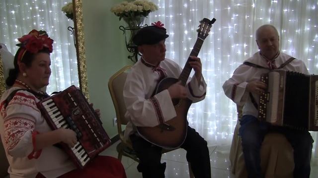 Ансамбль " Славянский драйв". "Подмосковные вечера". смотреть онлайн