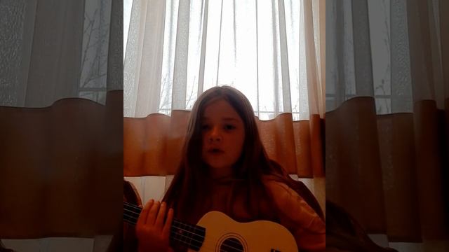 МЕЙБИ БЕЙБИ "Аскорбинка" На укулеле♡ Розбор полной песни~ смотреть онлайн