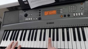 Ромашки Юра Шатунов на синтезаторе. Видеоурок.Аккорды - hm,G,Fis(F#) , em, A .