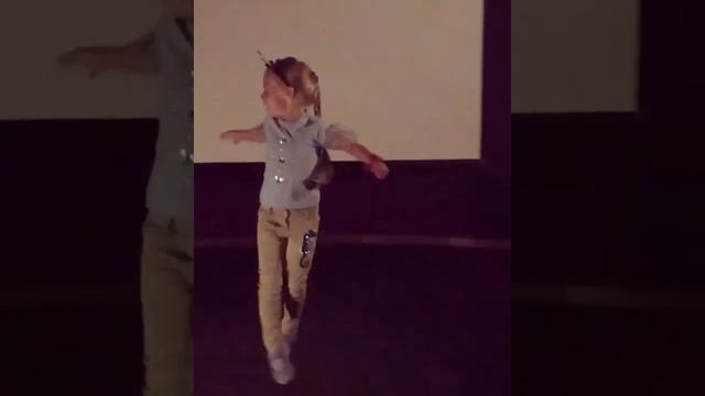 Лиза Галкина показала танцевальную импровизацию