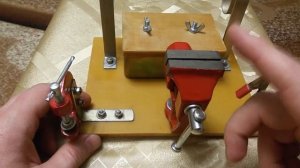 Подставка для паяльника и мелкого бытового ремонта