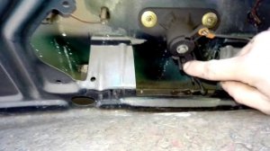 Opel omega, open the back door.Как открыть багажник Opel Omega universal '96