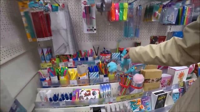 329. В Магните с сестрой. Как молоды мы были. Что купить, чтобы внучка не отнимала мои очки. смотреть онлайн