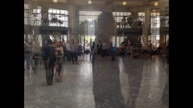 DESCUBRIENDO EL TANGO CON ROBERTO HERRERA-ACADEMIA ROBERTO HERRERA EUROPA-PALAZZINA LIBERTY-MILANO смотреть онлайн