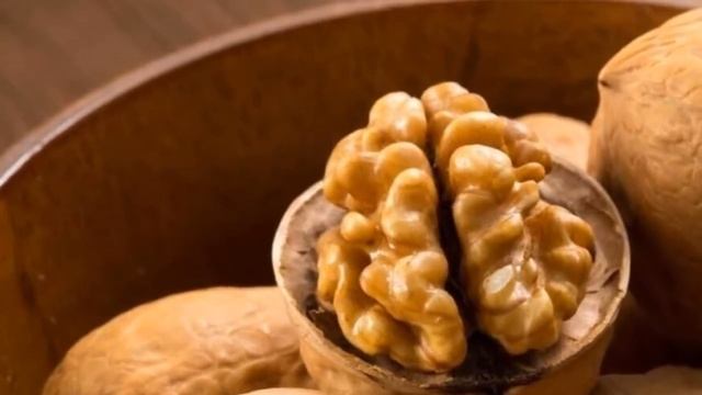 Медики ошарашили что ждет тех, кто постоянно ест грецкие орехи смотреть онлайн