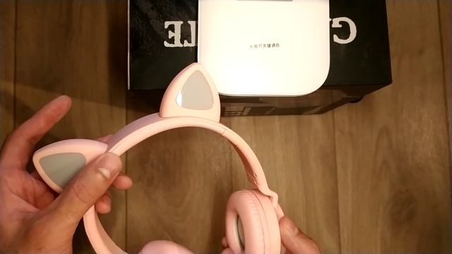 Наушники со светящимися ушками Havit H625BT Pink смотреть онлайн