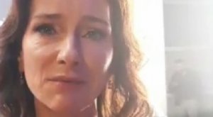 Певица Север в стильном костюме рассказала о любви к российской моде