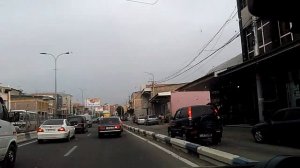 Торговая улица из аэропорта Звартноц в Ереван, май 2019, Армения