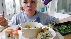 Мукбанг Роллы, салат цезарь, чука салат, огурцы по корейски #мукбанг #фудблогер