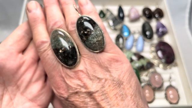 РАЗНОЦВЕТЬЕ В НЕЙЗИЛЬБЕРЕ 19.11.2023 г. смотреть онлайн