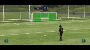 КАК ЗАБИВАТЬ ШТРАФНЫЕ ИЗ ЛЮБОЙ ТОЧКИ ПОЛЯ В ФИФЕ МОБАИЛ