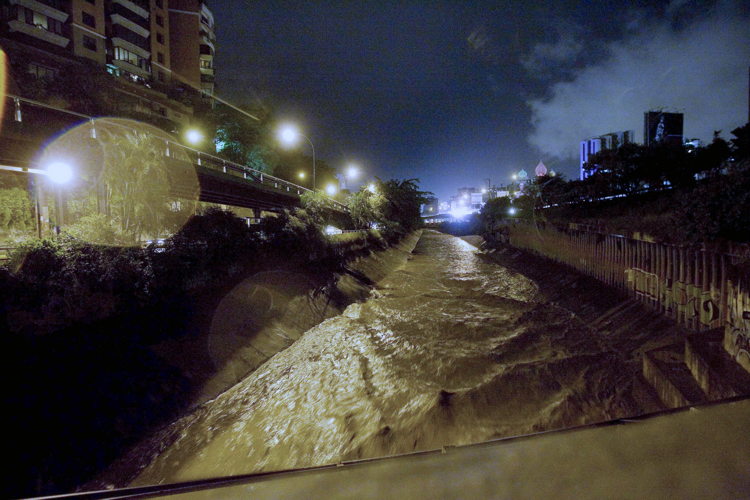 Наводнение и оползни на севере Венесуэлы