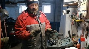 Инструмент для откручивания колёсных гаек с футорками.