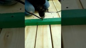 Учимся работать дрелью.