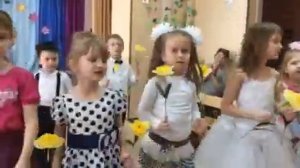 Мама, я тебя люблю и эту песенку дарю