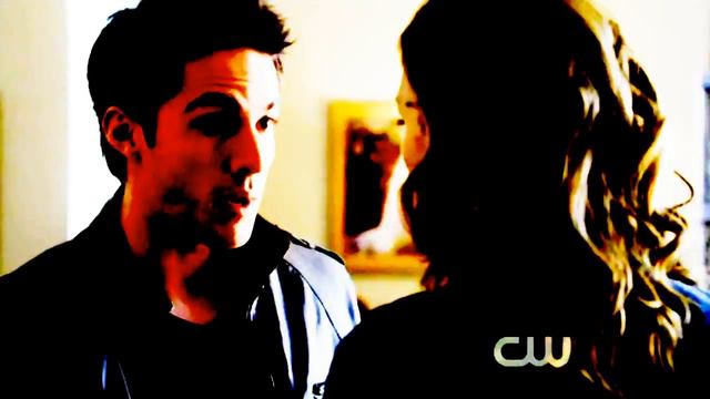 Дневники вампира смотреть онлайн