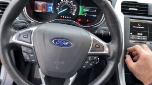 Ford Fusion (Mondeo). 2015г.  2.5 объём.