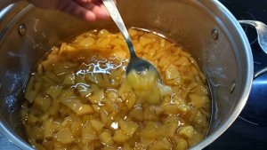 Мармеладное варенье из айвы
