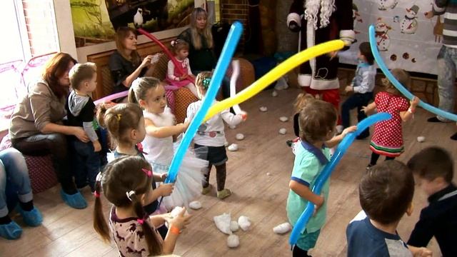 Новогодний праздник в ПОляне Сказок 5 января смотреть онлайн