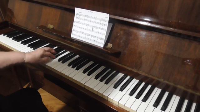 Разучиваем на ф-но:Моцарт Менуэт,ми минор (Красивые пьесы для начинающих). смотреть онлайн