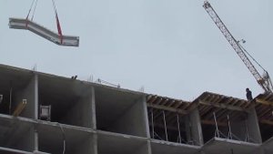 Ленспецстрой. ЖК Ленинградская Перспектива. Монтаж лестничных маршей(29.01.2018)