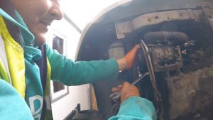 How to change the drive belt Chrysler Grand 2 8 crd 2010/Замена приводной ремень Chrysler Grand 2 8