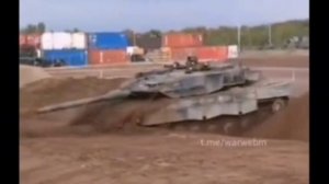 Российский Т90 ??
Немецкий Leopard - 2A5 ??