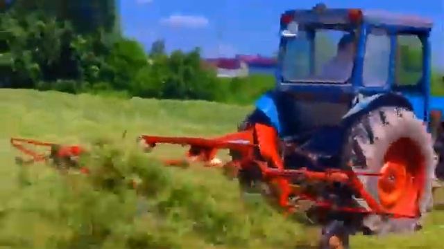 работа на фордсон с граблями сенокос, деревня. смотреть онлайн