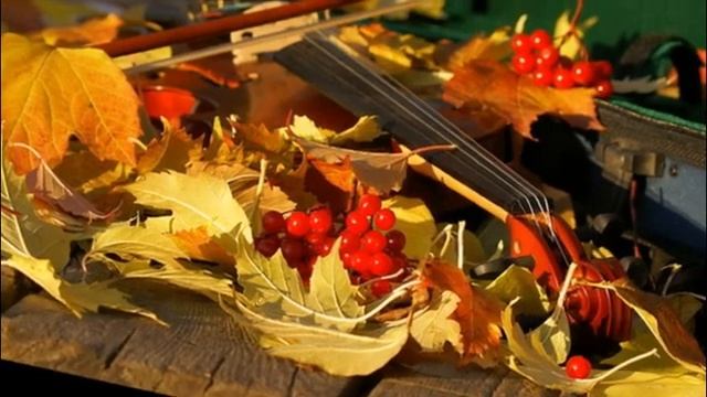 ТАНГО ОСЕНИ, ИЛИ ОСЕННЯЯ КУМПАРСИТА смотреть онлайн