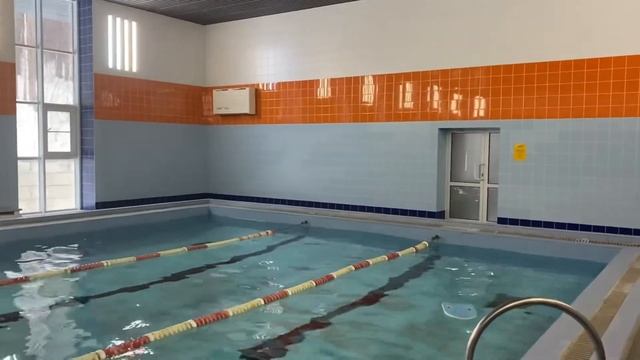 Оздоровительные процедуры закрепляем посещением бассейна в санатории Жемчужина Урала.