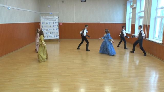 "Танец со шпагами". Хореографический ансамбль "Петровские кадеты". Руководитель - Батурина Анна.