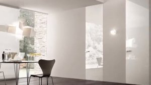 Высокие двери в интерьере